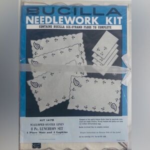 Vintage Bucilla Needlework Kit-8pc Luncheon Set-Scalloped Mats/Napkins Kit 1475